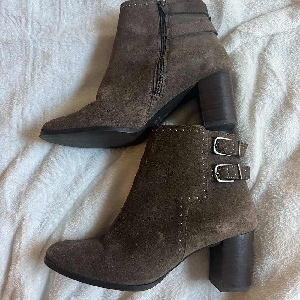 Minelli - Women's Suede Buckle Ankle Boots - Brown